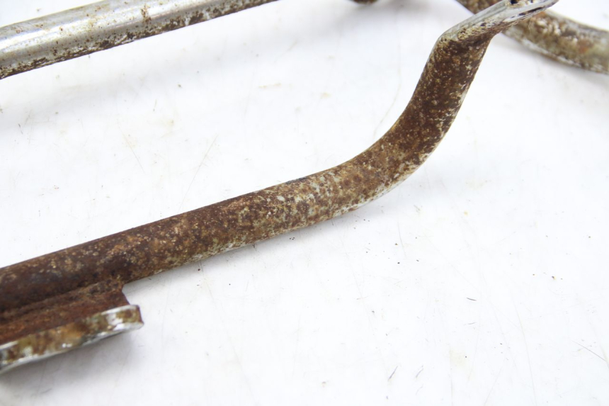 photo de ZYLINDERKOPFHAUBE YAMAHA XV VIRAGO 750 (1984 - 1998) - Details der Befestigungspunkte