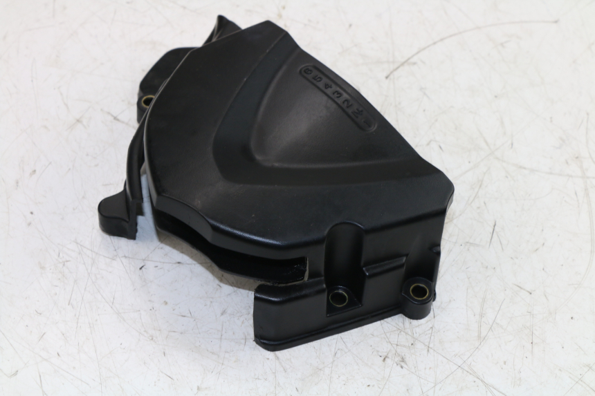 photo de RITZELABDECKUNG TRIUMPH STREET TRIPLE 675 (2007 - 2012) - Technische Nahaufnahme