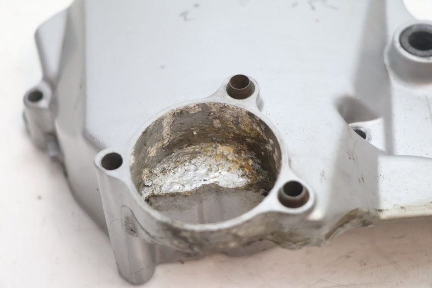 photo de RITZELABDECKUNG YAMAHA YZF R GENESIS 750 (1993 - 1998) - Details der Befestigungspunkte