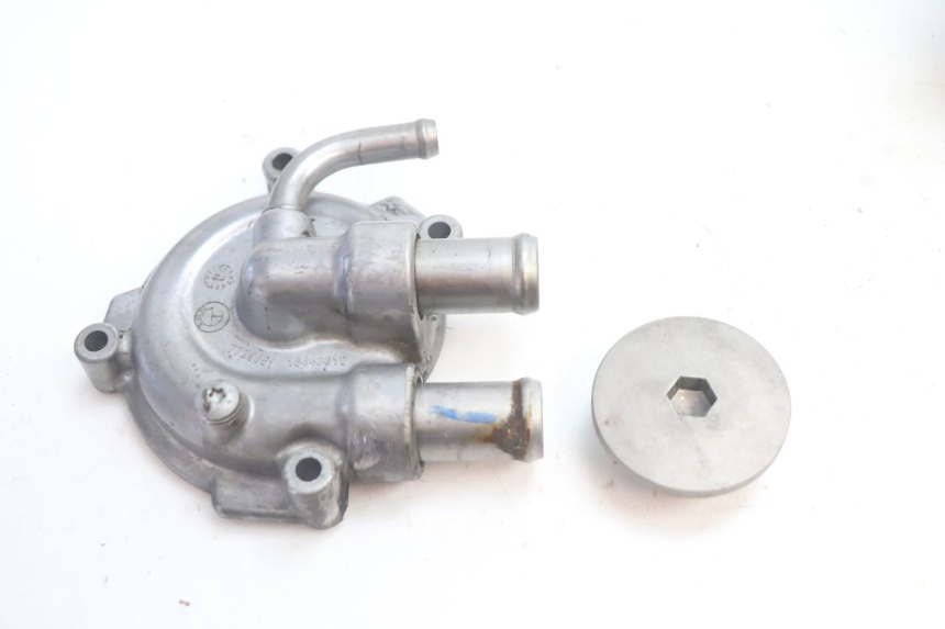 photo de WASSERPUMPENDECKEL  BMW C SPORT 650 (2015 - 2021) - Technische Nahaufnahme