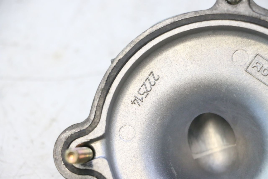 photo de WASSERPUMPENDECKEL  CAN-AM SPYDER RS 1000 (2008 - 2012) - Zoom auf Gebrauchszustand