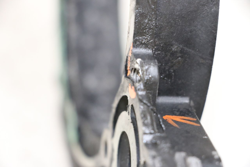 photo de WASSERPUMPENDECKEL  CAGIVA SUPER CITY 125 (1992 - 1997) - Zoom auf Gebrauchszustand