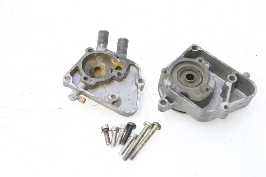 photo de WASSERPUMPENDECKEL  YAMAHA YP MAJESTY 125 (1998 - 2001) - Detailansicht des Bauteils