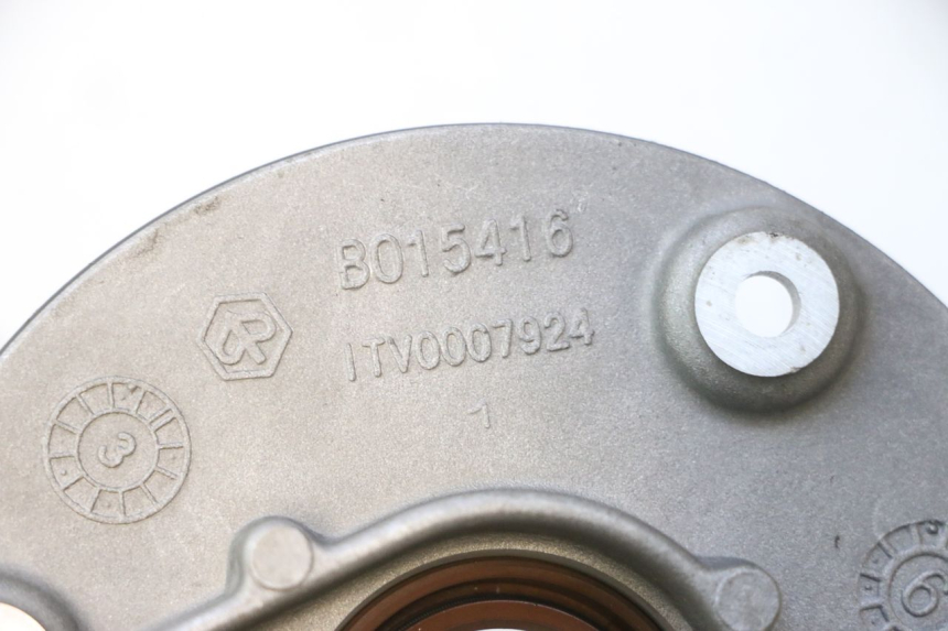 photo de LICHTMASCHINENDECKEL PIAGGIO LIBERTY IGET S 125 (2016 - 2020) - Detailansicht des Bauteils
