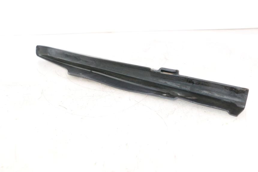 photo de KETTENSCHUTZ HONDA CB TWO FIFTY 250 (1991 - 2002) - Details der Befestigungspunkte
