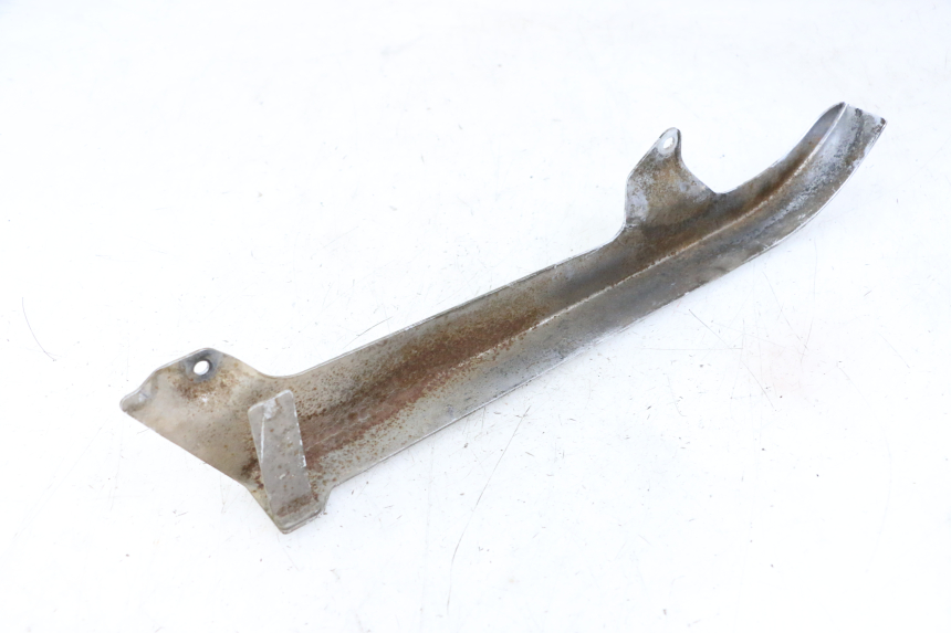 photo de KETTENSCHUTZ HONDA VT C2 SHADOW 750 (1997 - 2001) - Details der Befestigungspunkte