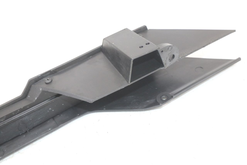 photo de KETTENSCHUTZ HUSQVARNA SVARTPILEN 401 (2018 - 2023) - Details der Befestigungspunkte