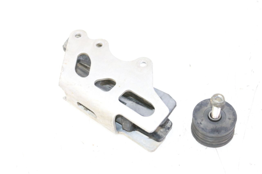 photo de KETTENSCHUTZ YAMAHA YZ-F YZF 250 (2014 - 2018) - Detailansicht des Bauteils