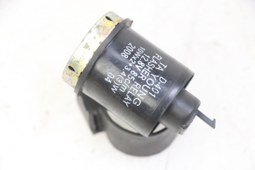 photo de BLINKERRELAIS KYMCO AGILITY 4T 50 (2005 - 2018) - Hauptansicht