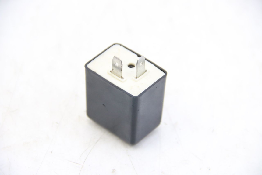 photo de BLINKERRELAIS ECCITY ARTELEC 670 1 (2013 - 2017) - Detailansicht des Bauteils