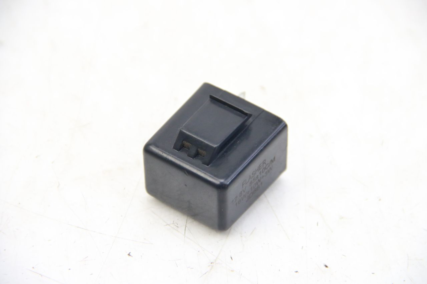 photo de BLINKERRELAIS ECCITY ARTELEC 670 1 (2013 - 2017) - Technische Nahaufnahme