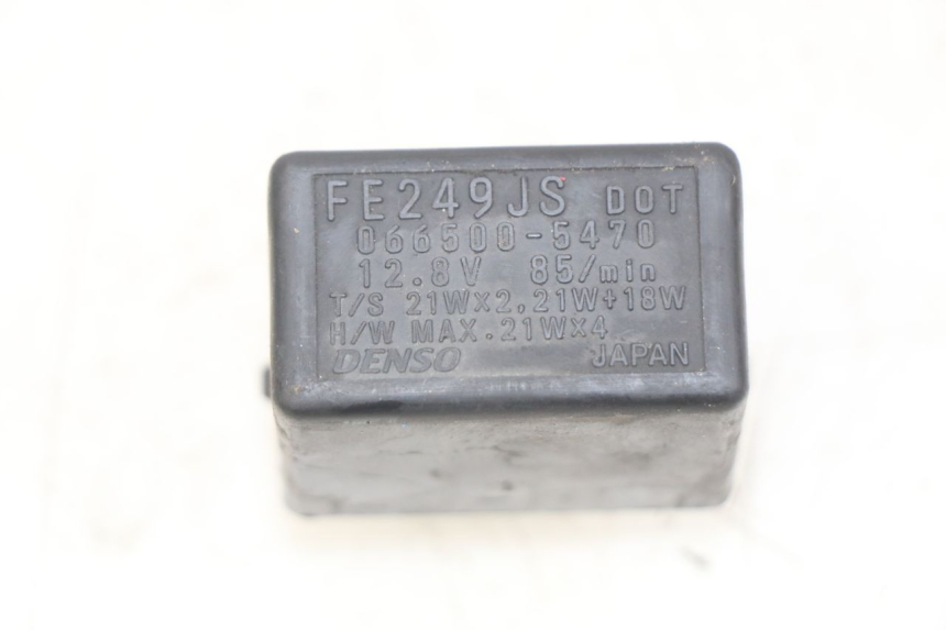 photo de BLINKERRELAIS SUZUKI BURGMAN 650 (2002 - 2004) - Detailansicht des Bauteils