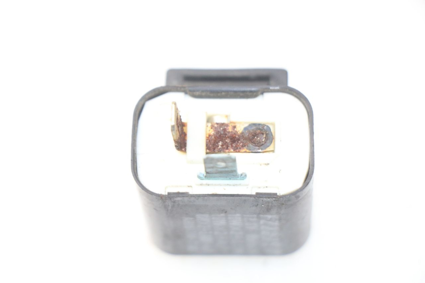 photo de BLINKER RELAIS YAMAHA BW'S 50 (1999 - 2003) - Zoom auf Gebrauchszustand