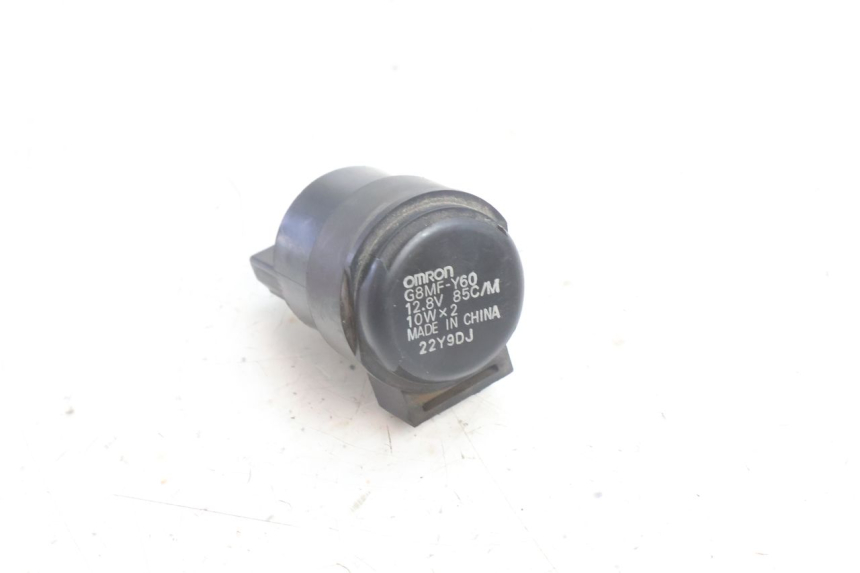 photo de BLINKERRELAIS YAMAHA BW'S BWS 125 (2010 - 2013) - Zoom auf Gebrauchszustand
