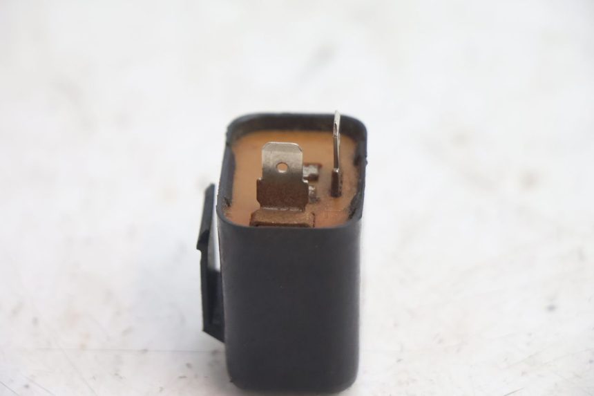 photo de BLINKER RELAIS HONDA CB TWO FIFTY 250 (1991 - 2002) - Gesamtansicht des Produkts