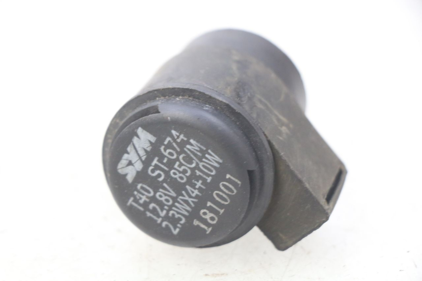 photo de BLINKERRELAIS SYM CROX 4T 50 (2016 - 2023) - Zoom auf Gebrauchszustand