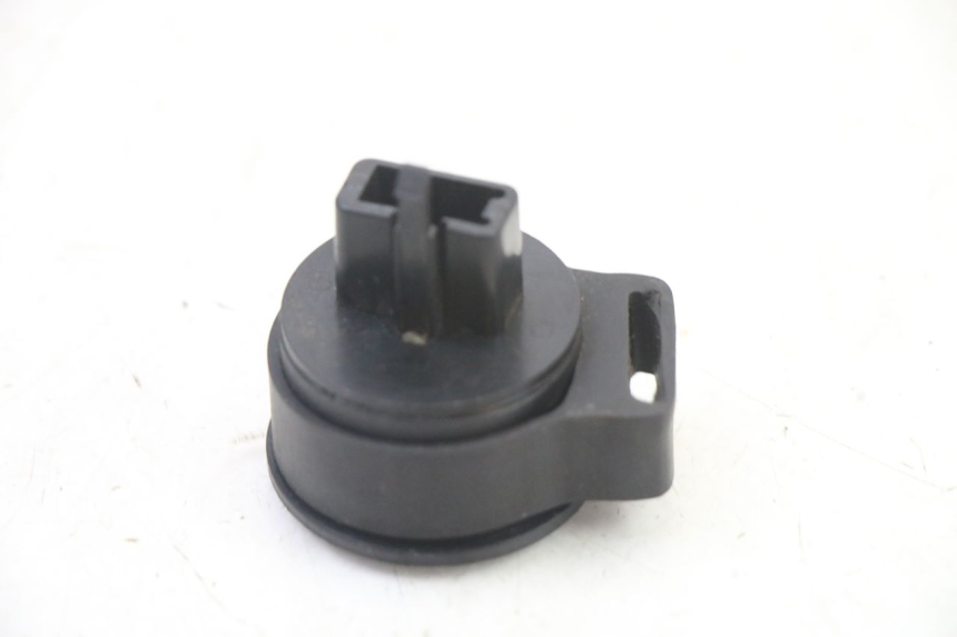 photo de BLINKERRELAIS PEUGEOT ELYSEO 125 (1999 - 2004) - Zoom auf Gebrauchszustand