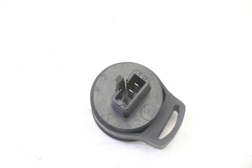 photo de BLINKERRELAIS PEUGEOT ELYSTAR 50 (2002 - 2014) - Zoom auf Gebrauchszustand