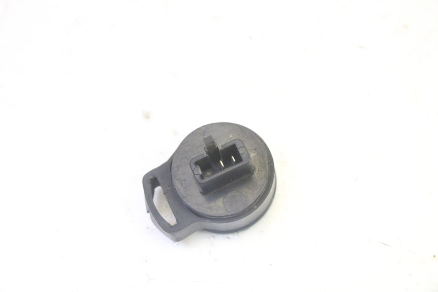 photo de BLINKERRELAIS PEUGEOT ELYSTAR 50 (2002 - 2014) - Zoom auf Gebrauchszustand