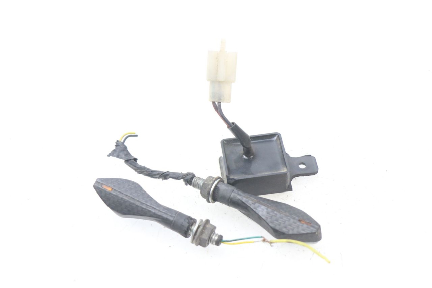photo de BLINKER RELAIS KAWASAKI ER-6 ER6 N 650 (2009 - 2011) - Detailansicht des Bauteils