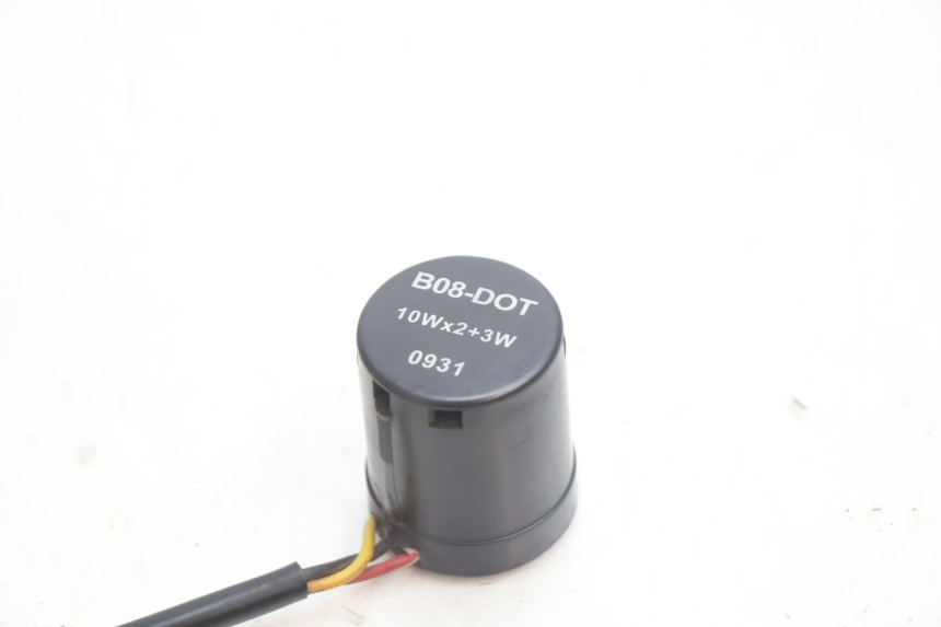 photo de BLINKER RELAIS KEEWAY F-ACT NAKED 50 (2009 - 2014) - Zoom auf Gebrauchszustand
