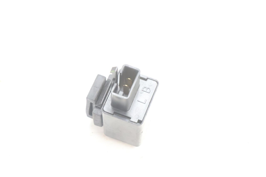 photo de BLINKER RELAIS YAMAHA FZ8 800 (2010 - 2016) - Zoom auf Gebrauchszustand