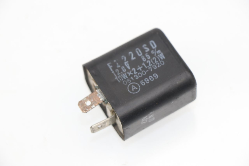 photo de BLINKER RELAIS GILERA STORM 50 (1993 - 1997) - Hauptansicht