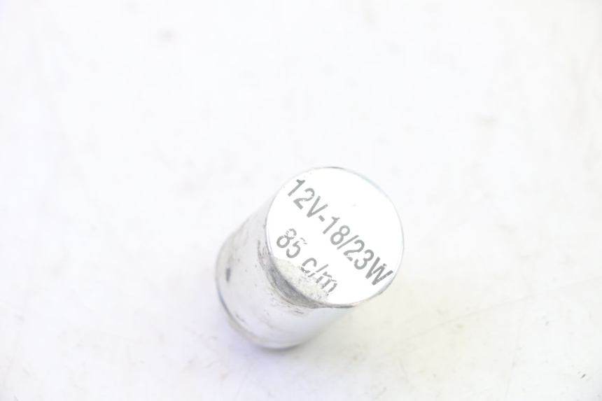 photo de BLINKER RELAIS KAWASAKI GPX R WARBIRD 600 (1988 - 1993) - Zoom auf Gebrauchszustand