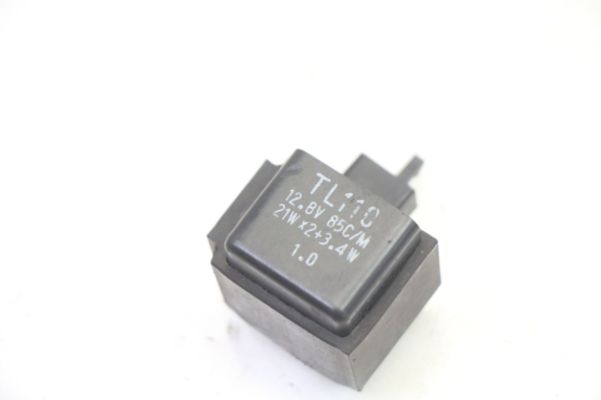 photo de BLINKRELAIS SUZUKI GS GSE 500 (2001 - 2003) - Alternative Perspektive