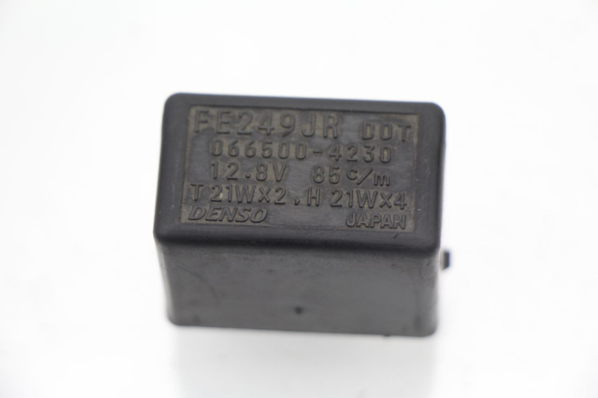 photo de BLINKER RELAIS SUZUKI GSF N BANDIT 600 (2000 - 2004) - Detailansicht des Bauteils