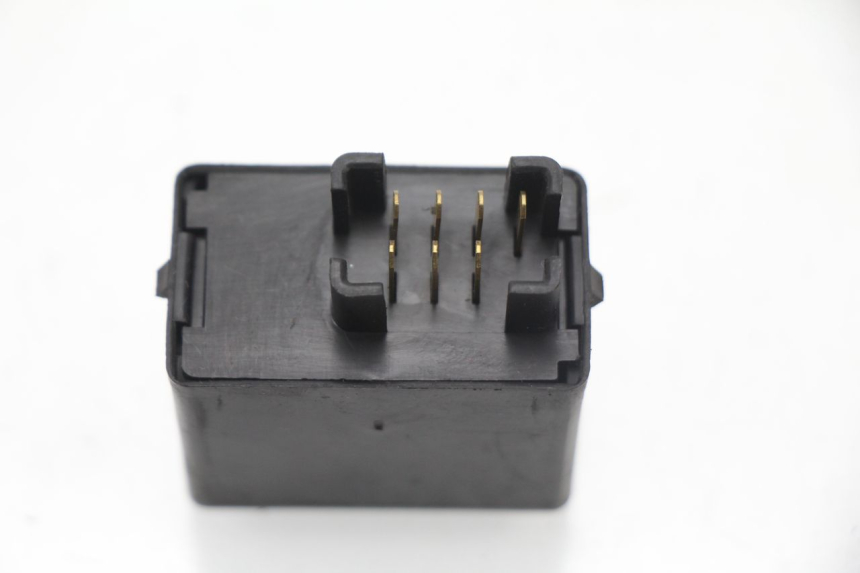 photo de BLINKER RELAIS SUZUKI GSF N BANDIT 600 (2000 - 2004) - Zoom auf Gebrauchszustand