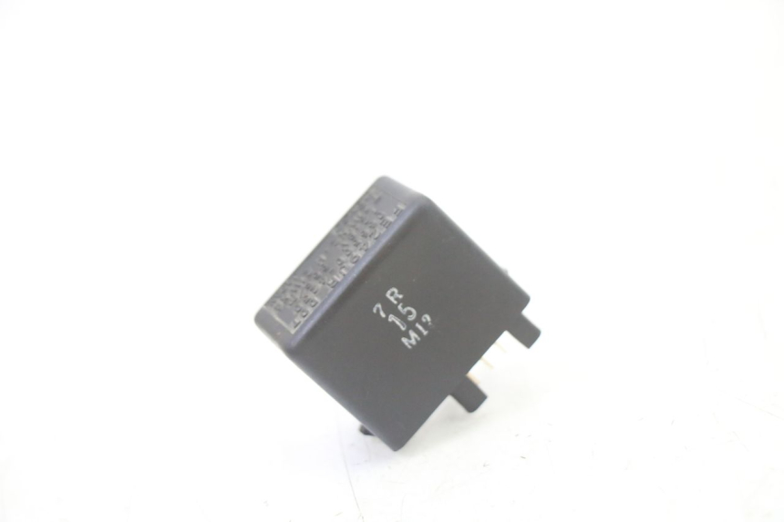 photo de BLINKER RELAIS SUZUKI GSR 750 (2011 - 2017) - Hauptansicht