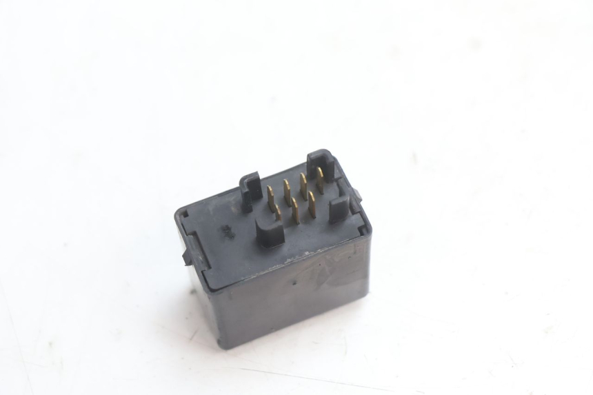 photo de BLINKER RELAIS SUZUKI GSR 600 (2005 - 2012) - Alternative Perspektive