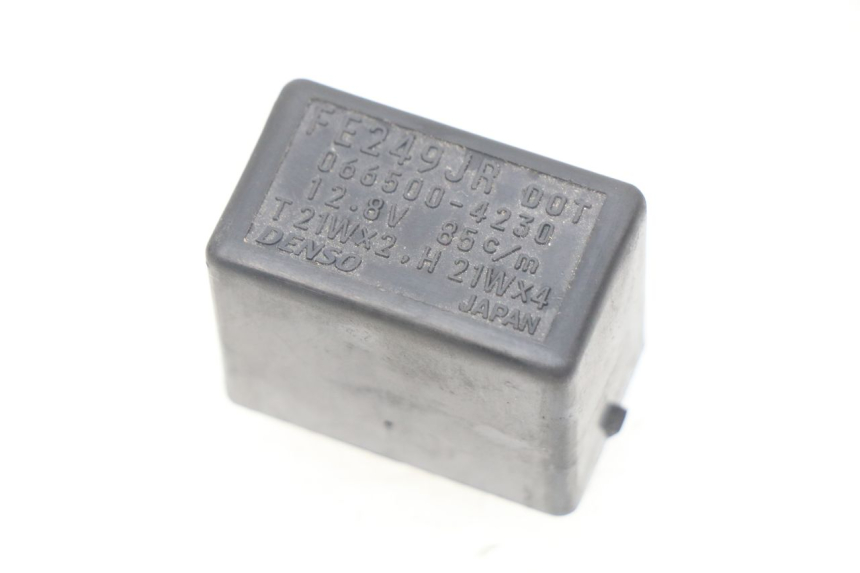 photo de BLINKER RELAIS SUZUKI GSX-R GSXR 750 (2011 - 2016) - Hauptansicht