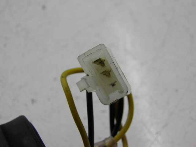 photo de BLINKER RELAIS KAWASAKI ER - 5 500 (1997 - 2000) - Zoom auf Gebrauchszustand