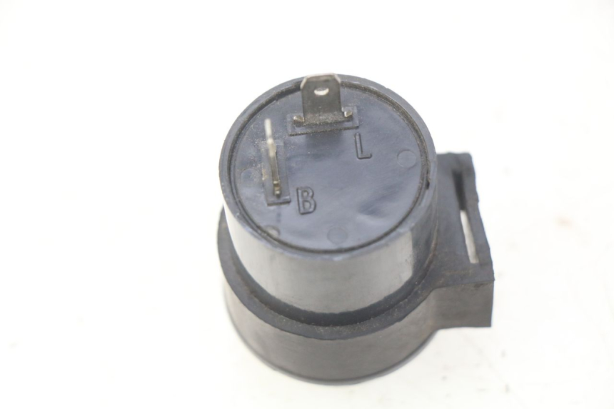 photo de BLINKERRELAIS PEUGEOT KISBEE 2T 50 (2010 - 2017) - Zoom auf Gebrauchszustand