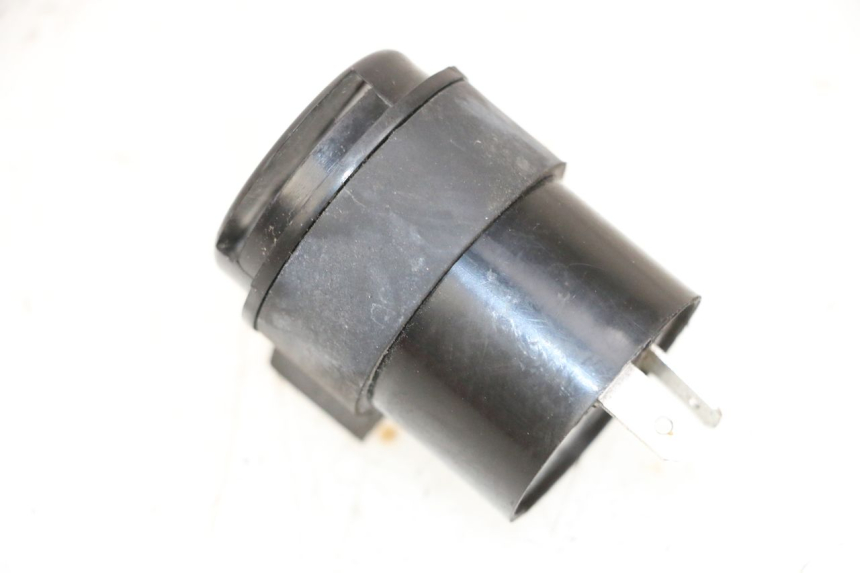 photo de BLINKERRELAIS PEUGEOT KISBEE 2T 50 (2010 - 2017) - Zoom auf Gebrauchszustand