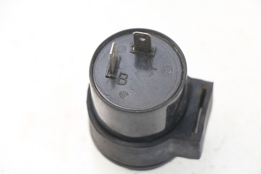 photo de BLINKERRELAIS PEUGEOT KISBEE 4T 50 (2018 - 2022) - Detailansicht des Bauteils