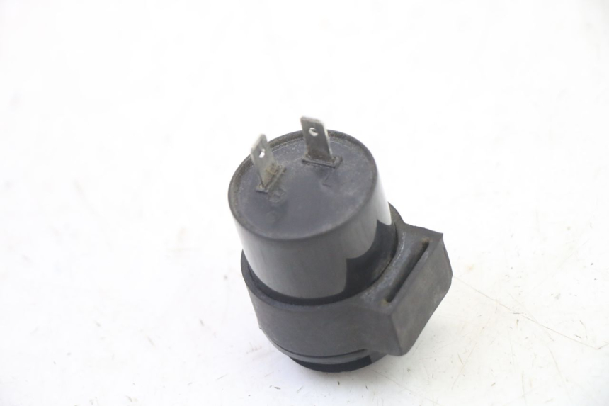 photo de BLINKERRELAIS PEUGEOT KISBEE 4T 50 (2018 - 2022) - Zoom auf Gebrauchszustand