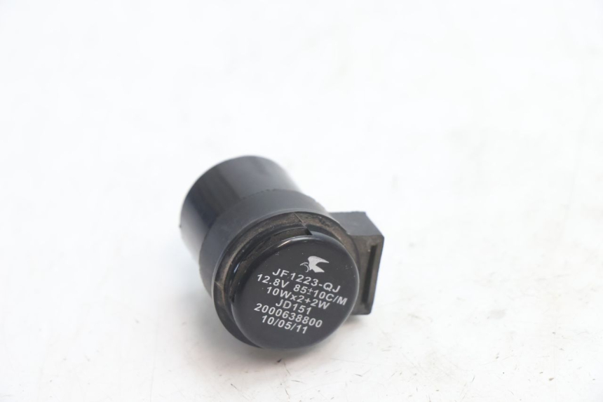 photo de BLINKERRELAIS PEUGEOT KISBEE 4T 50 (2010 - 2017) - Zoom auf Gebrauchszustand