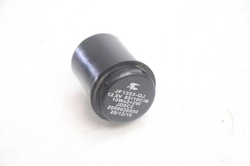 photo de BLINKERRELAIS PEUGEOT KISBEE 4T 50 (2010 - 2017) - Detailansicht des Bauteils