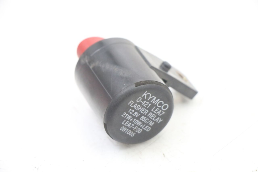 photo de BLINKERRELAIS KYMCO DINK STREET 125 (2009 - 2014) - Hauptansicht