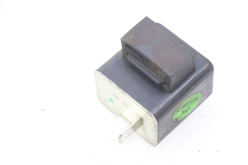 photo de BLINKERRELAIS PIAGGIO LIBERTY IGET S 125 (2016 - 2020) - Detailansicht des Bauteils