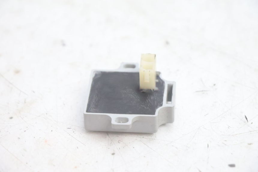 photo de BLINKER RELAIS MBK MACH G AC 50 (2002 - 2014) - Zoom auf Gebrauchszustand