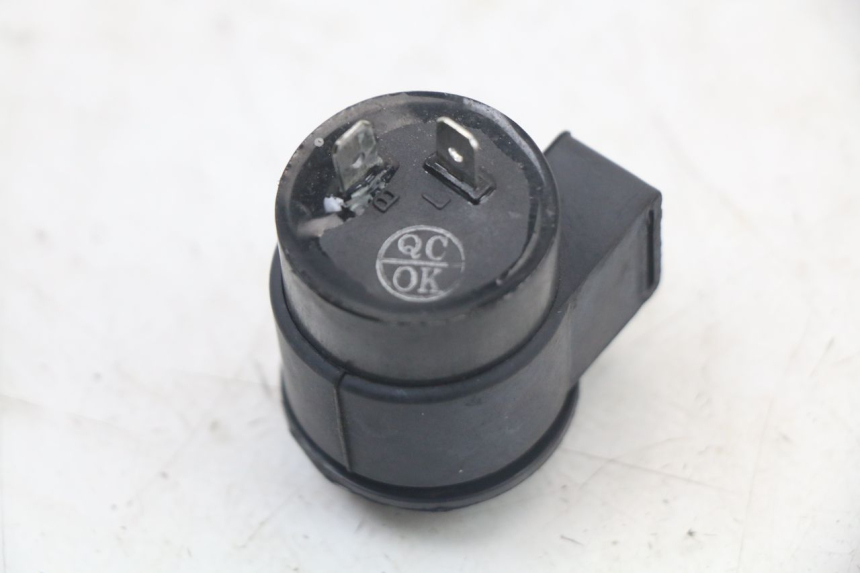 photo de BLINKERRELAIS SYM MIO 50 (2011 - 2017) - Technische Nahaufnahme