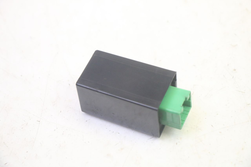 photo de BLINKERRELAIS PIAGGIO MP3 LT 400 (2007 - 2012) - Zoom auf Gebrauchszustand