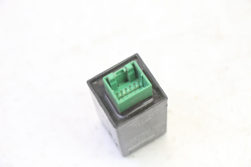 photo de BLINKER RELAIS PIAGGIO MP3 RL 250 (2006 - 2010) - Zoom auf Gebrauchszustand