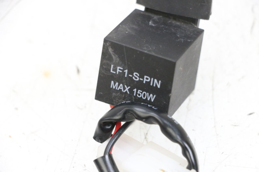 photo de BLINKER RELAIS YAMAHA MT-07 MT07 ABS 700 (2018 - 2020) - Technische Nahaufnahme