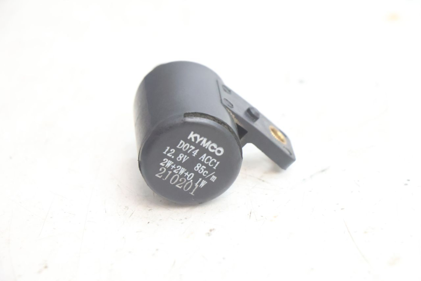photo de BLINKER RELAIS KYMCO LIKE 4T 50 (2019 - 2025) - Zoom auf Gebrauchszustand