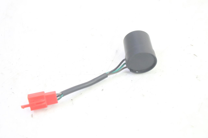 photo de BLINKER RELAIS JM MOTORS OLDIES GT 4T 50 (2018 - 2025) - Zoom auf Gebrauchszustand